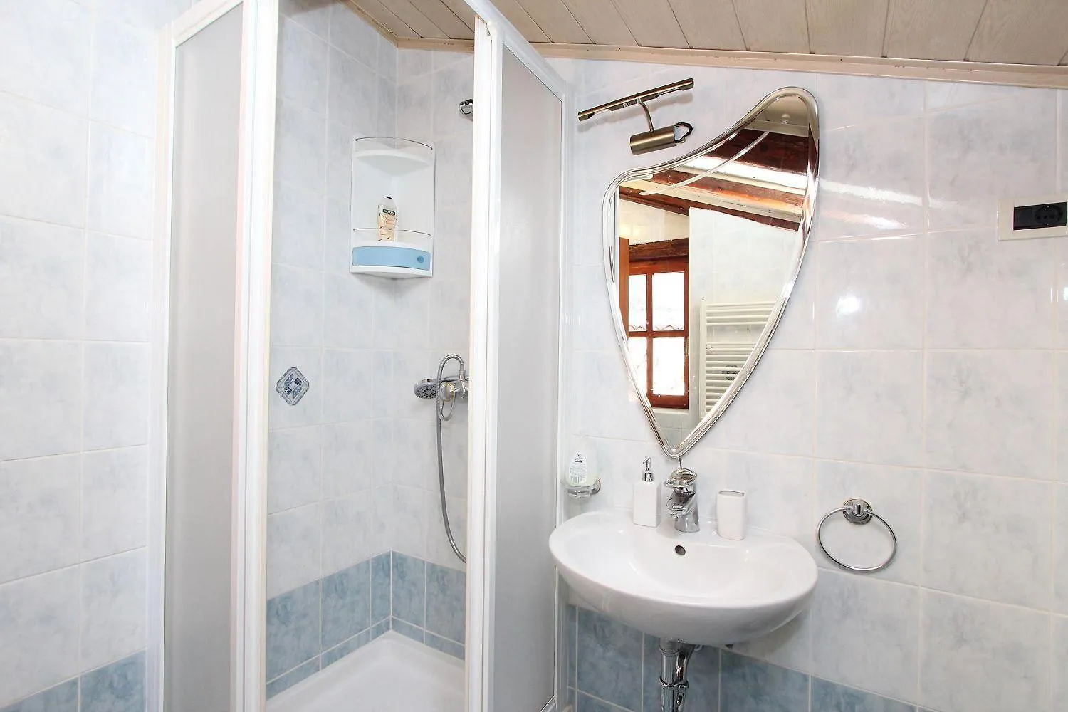 Traumhaftes Studio-Apartment Nur 400 Meter Zum Strand Inmitten Der Altstadt Von Rovinj Apartment
