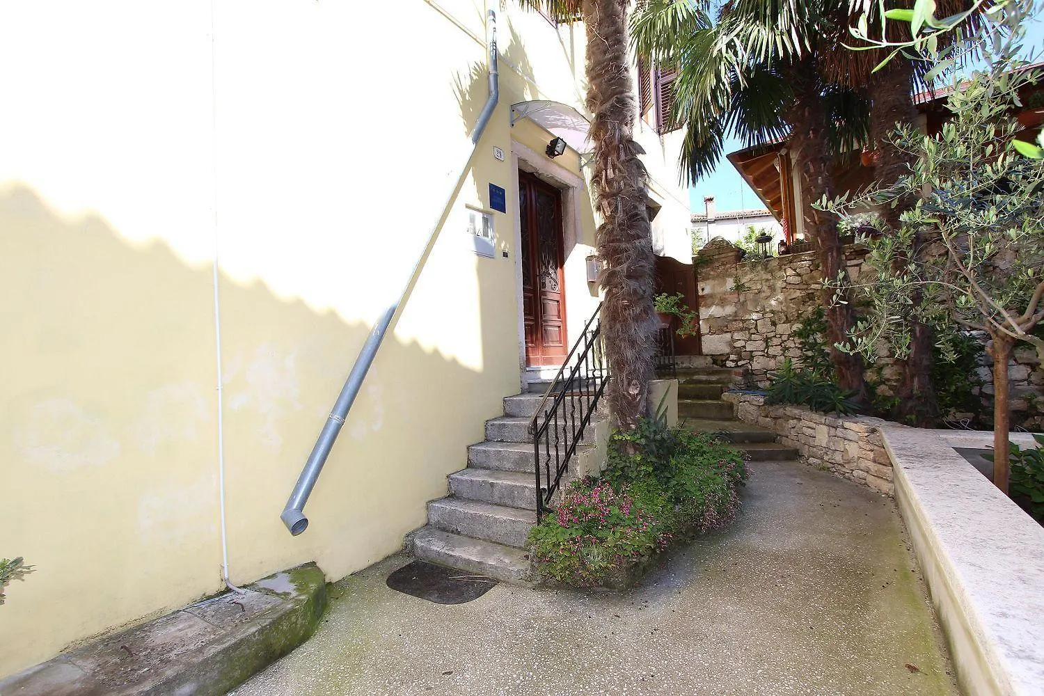 Traumhaftes Studio-Apartment Nur 400 Meter Zum Strand Inmitten Der Altstadt Von Rovinj