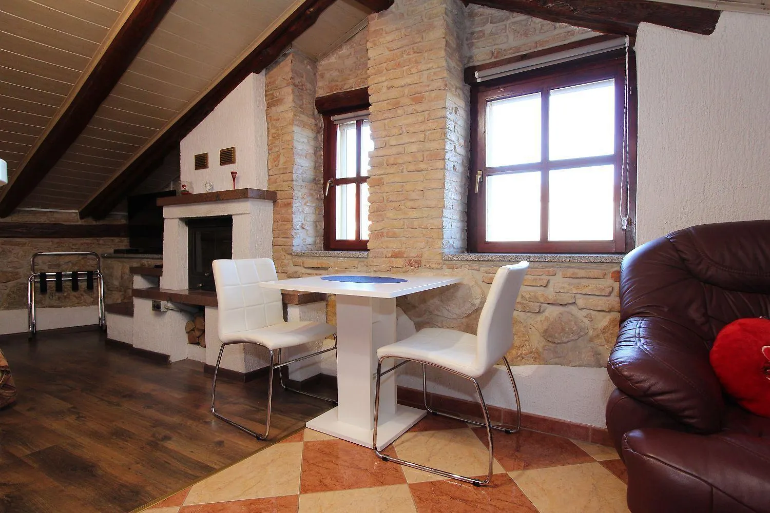 Traumhaftes Studio-Apartment Nur 400 Meter Zum Strand Inmitten Der Altstadt Von Rovinj 0*,